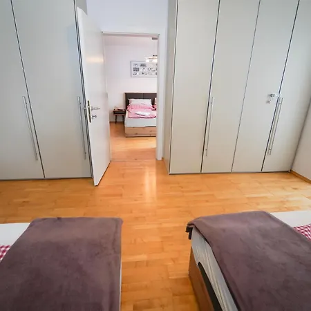 Schlafgut Küssler - 70m Vom Express Apartamento *