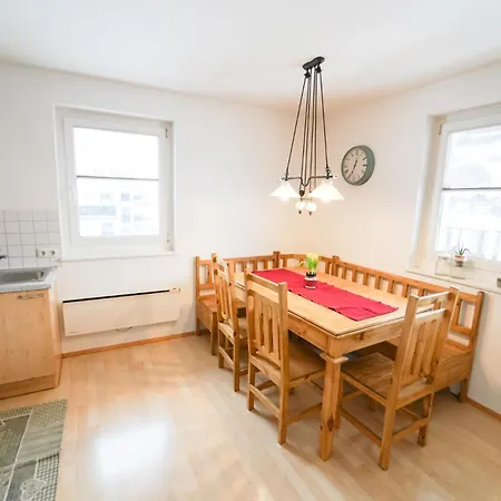 Schlafgut Kuessler - 70m Vom Express Zell am See